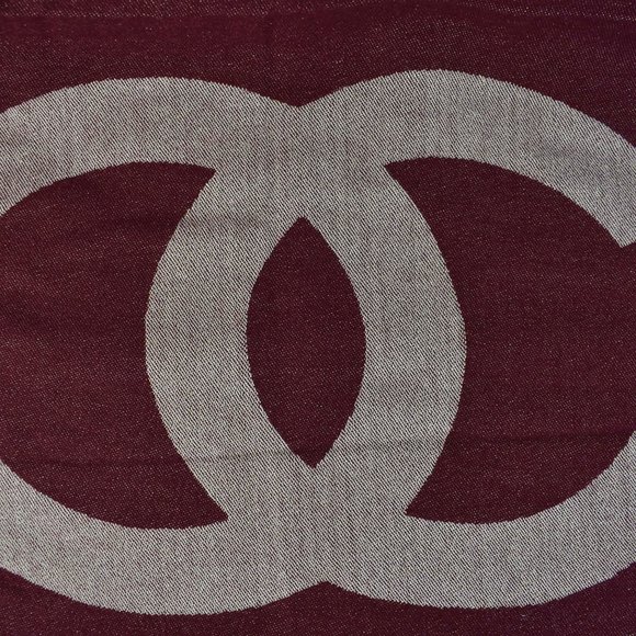 CHANEL: Burgundy, "CC" Logo Cashmere/Silk Scarf mw - Picture 2 of 13